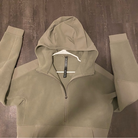 Lululemon Fleece Half Zip - Picture 3 of 4
